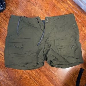 THE NORTH FACE Green size 8